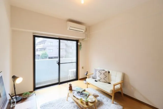 Cynthia Higashi Koenji - Interior - ["Apartment", "Wood flooring", "Tile Flooring"]