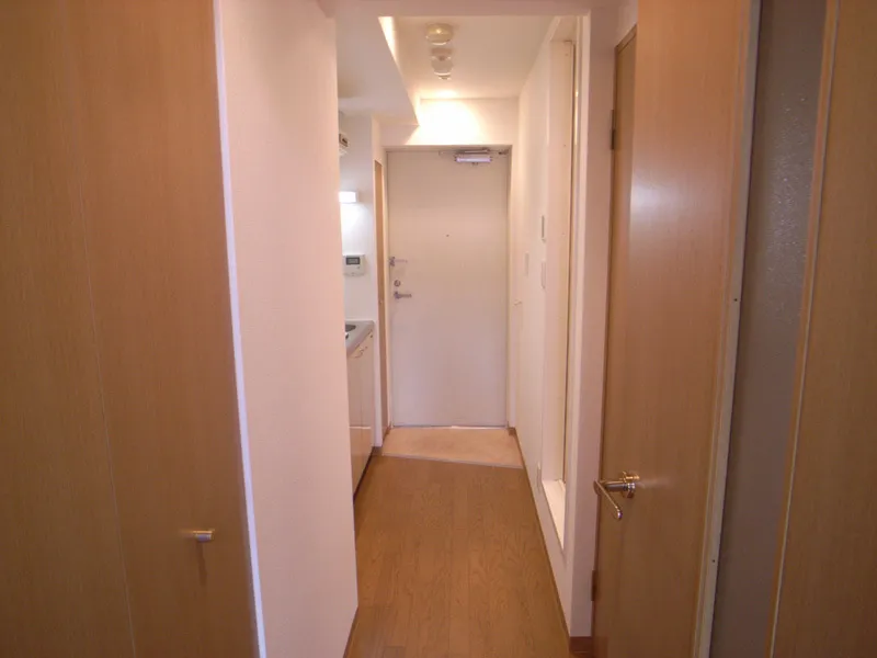 JAPT Mitsukoshimae - Interior - ["Room", "Property", "Floor"]