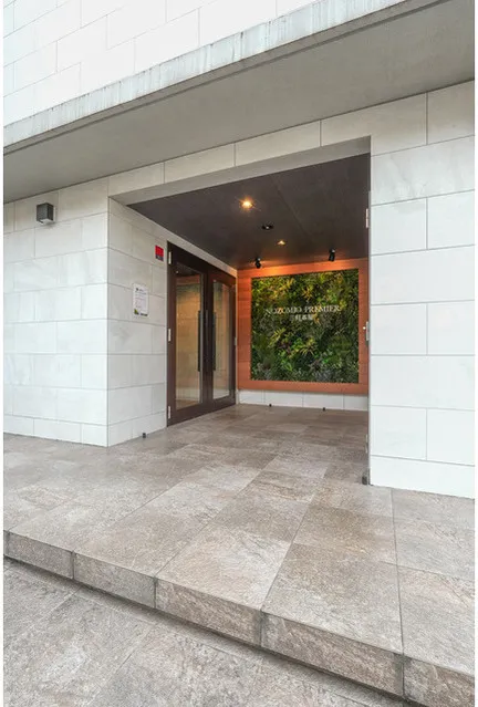 NOZOMIO Premier Sangenjaya - Exterior - ["Building", "Fixture", "Road surface"]