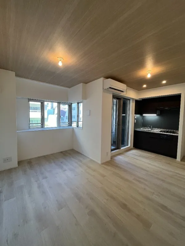 RESIDIA Bunkyo Yushima - Interior - ["Flooring", "Interior design", "Floor"]