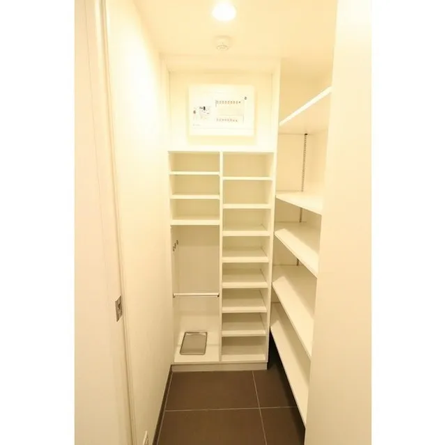 JP Noie Ebisu West - Interior - ["Property", "Room", "Furniture"]