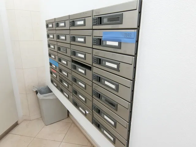 Park Habio Akasaka Hikawacho - Exterior - ["Tile Flooring", "Tile", "Locker"]