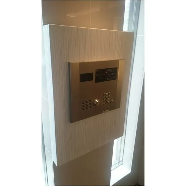 Lacras Hatagaya - Interior - ["Rectangle", "Wood", "Shelf"]