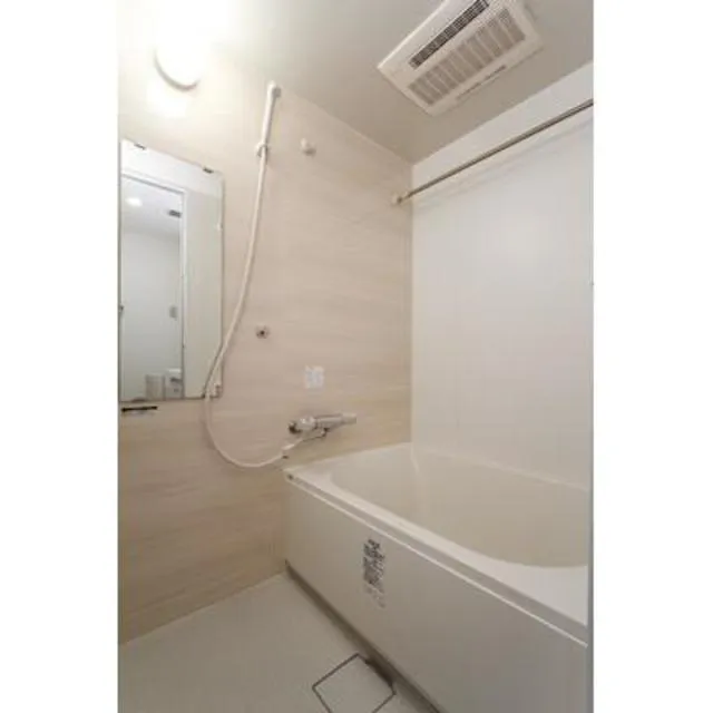 The Magnolia Garden Ebisu - Interior - Shower room with bathtub