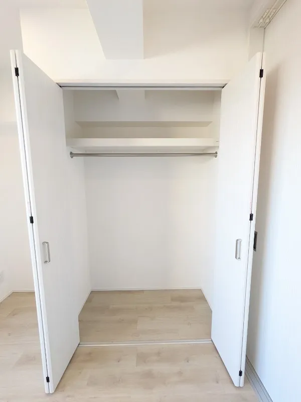 RESIDIA Shima Tsuyama - Interior - ["Flooring", "Wood", "Floor"]
