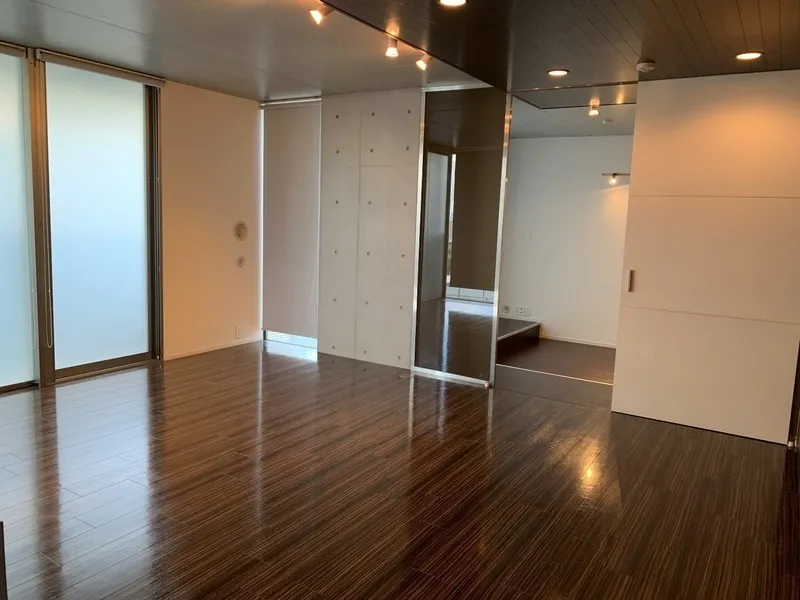 Gran Casa Minami Aoyama - Interior - ["Floor", "Flooring", "Wood flooring"]