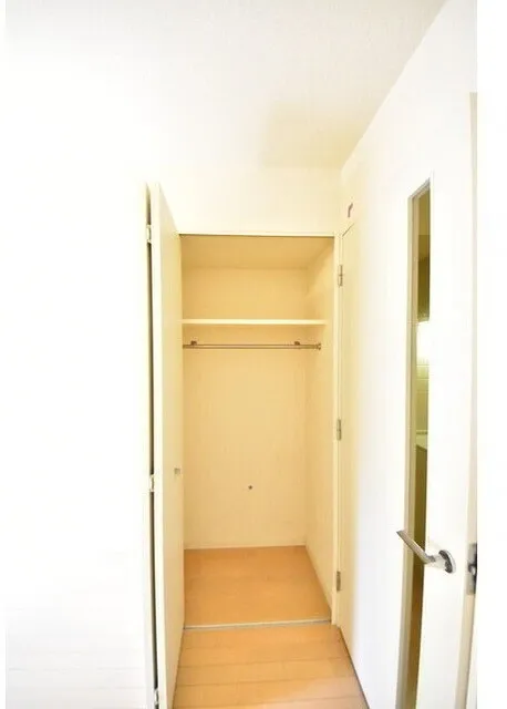 Welt Nakanokami Sagimiya - Interior - ["Flooring", "Wall", "Floor"]
