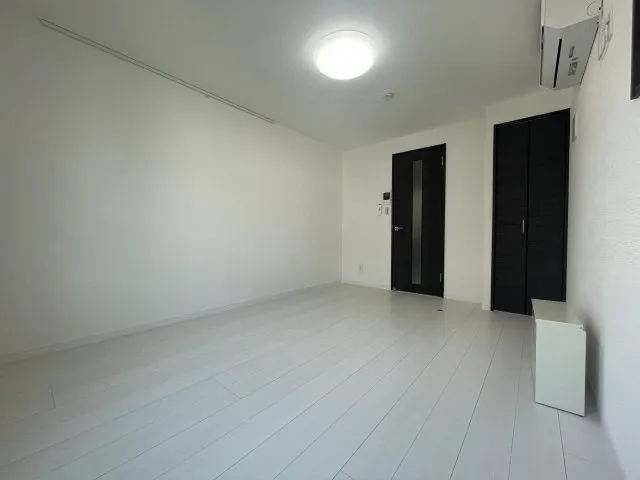 Frasia Uguisudani - Interior - ["Flooring", "Floor", "Wood"]