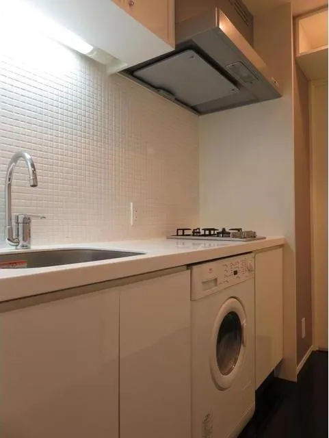 Primal Shinjuku Wakamatsucho - Interior - ["Laundry room", "Washing machine", "Clothes dryer"]