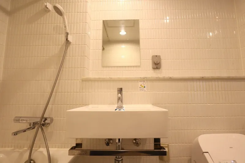 Castalia Azabujuban Shichimensaka - Interior - ["Wall", "Plumbing fixture", "Bathroom"]