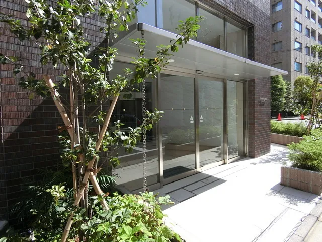 Park Habio Akasaka Hikawacho - Exterior - ["Houseplant", "Flowerpot"]