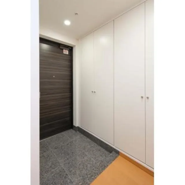 Momento Shiodome - Interior - ["Property", "Room", "Real estate"]