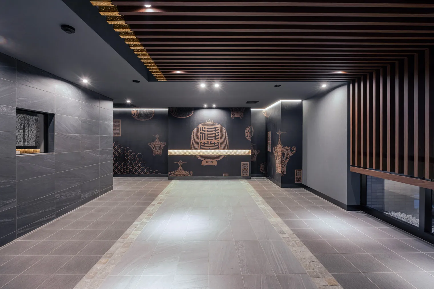 THE GATEHOUSE Asakusa Kaminarimon - Interior - []