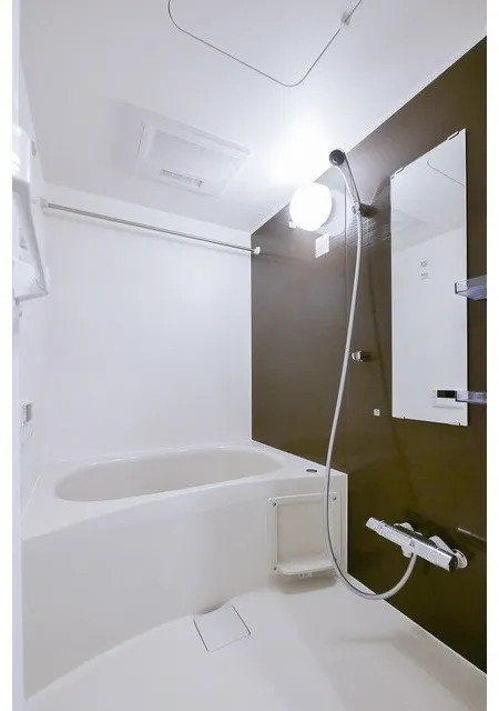 Well Square Yawata-Yama - Interior - ["Plumbing fixture", "Flooring", "Ceiling"]