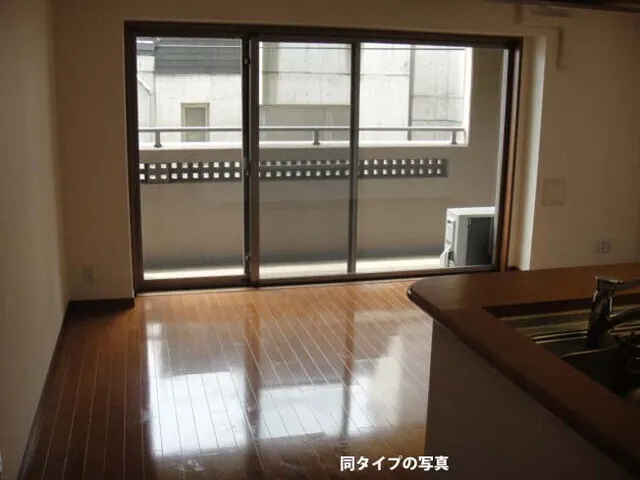 Comforia Shimo-Ochiai - Interior - ["Flooring", "Floor", "Wood"]