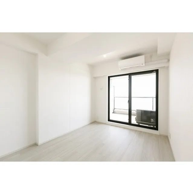 Comforia Nishiogikubo - Interior - ["Building", "Window", "Fixture"]