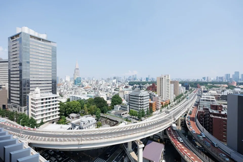 Hmlet Shinjuku Tower - Interior - ["Urban area", "Daytime", "Building"]
