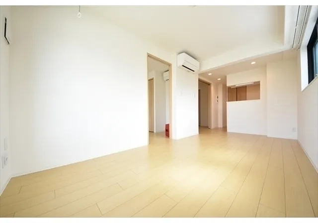 El Faro Waseda - Interior - ["Flooring", "Floor", "Wood flooring"]