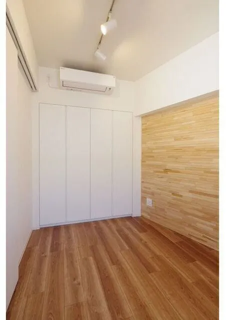 Zinnia Fudomae - Interior - ["Building", "Property", "Wood"]
