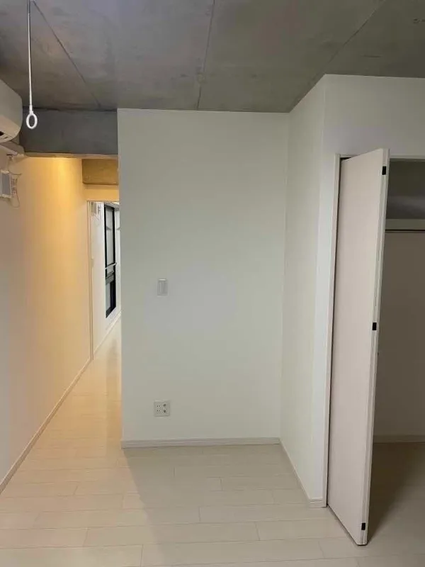 GLANZ - Interior - ["Flooring", "Floor", "Ceiling"]