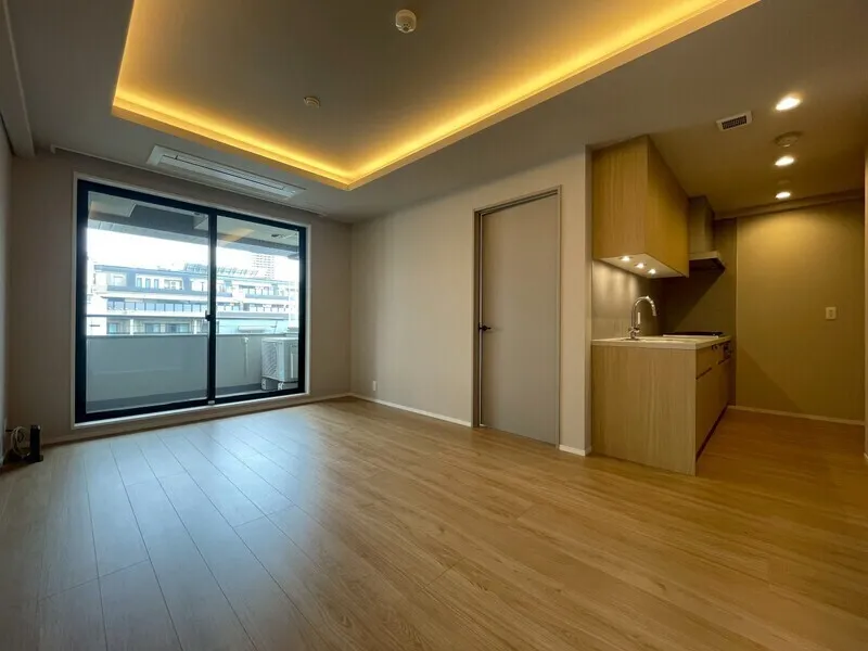 Dash Living Aoyama - Interior - ["Ceiling", "Flooring", "Floor"]