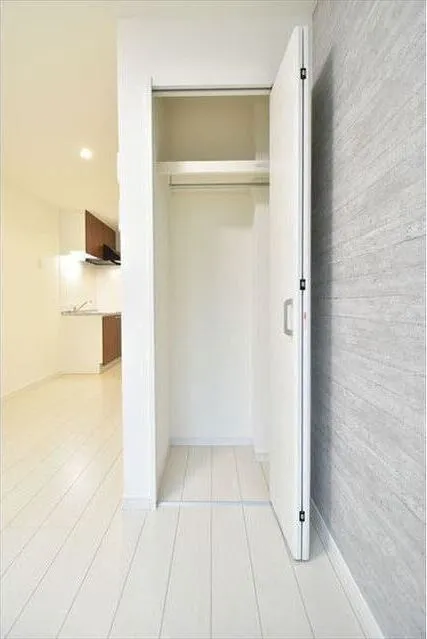 Brilliant Kanamecho - Interior - ["Building", "Wood", "Floor"]