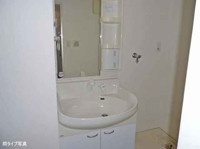 Comforia Higashishinagawa - Interior - ["Bathroom Sink", "Plumbing fixture", "Bathroom"]