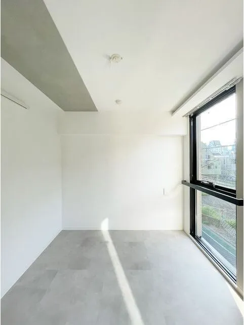 Huit Kagurazaka - Interior - ["Building", "Fixture", "Hall"]