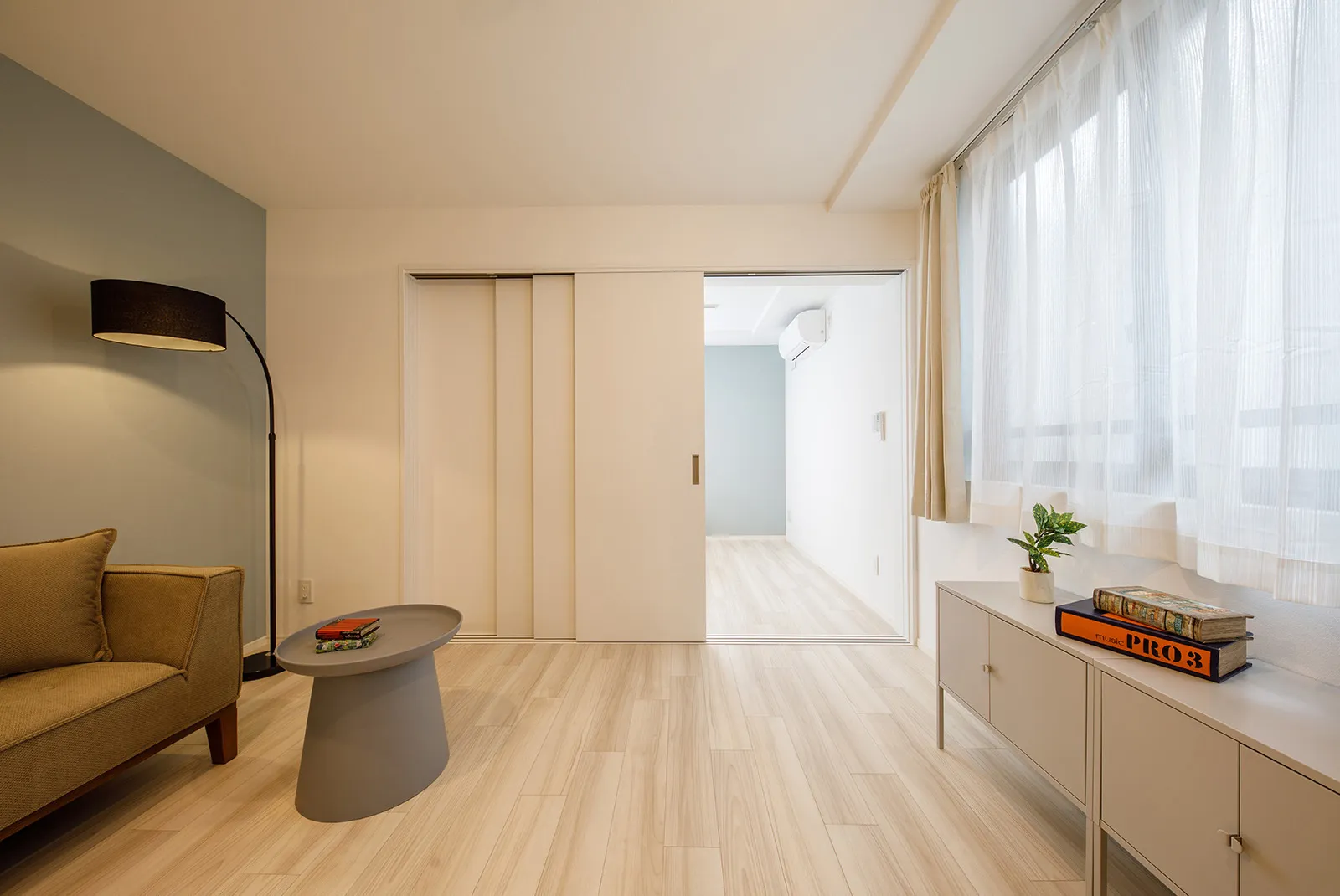 Hmlet Yoyogi Uehara - Interior - ["Flooring", "Floor", "Wood flooring"]
