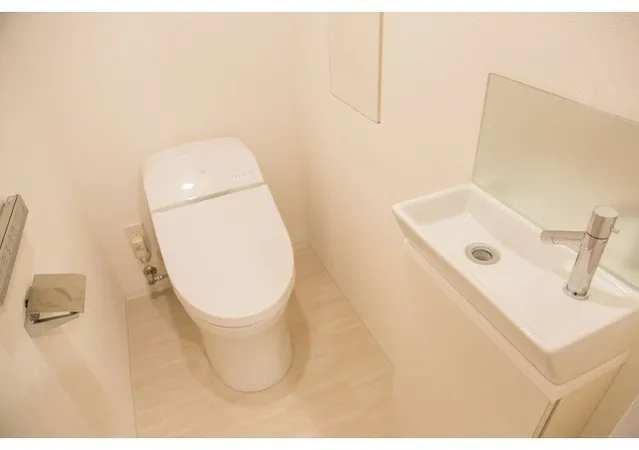 Comforia Shibuya West - Interior - ["Toilet seat", "Toilet", "Plumbing fixture"]
