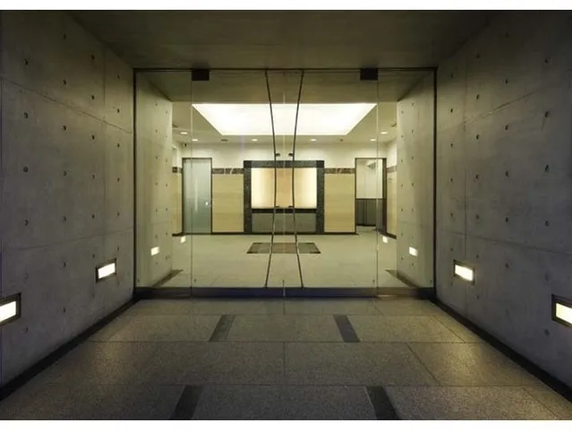 Comforia Shimokitazawa - Exterior - ["Rectangle", "Fixture", "Flooring"]