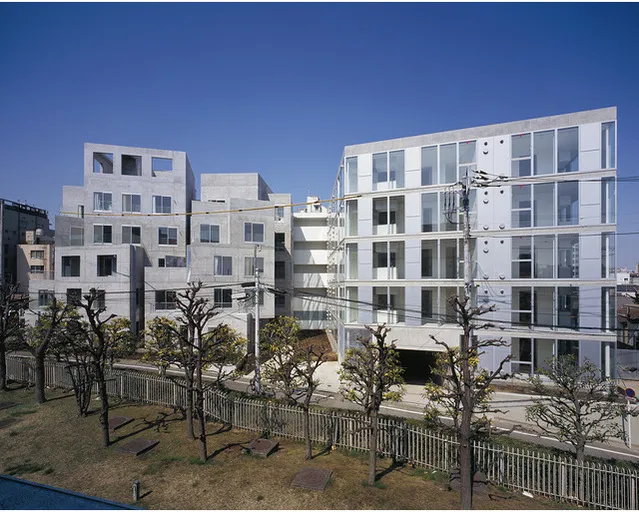 Treform - Exterior - ["Building", "Sky", "Window"]
