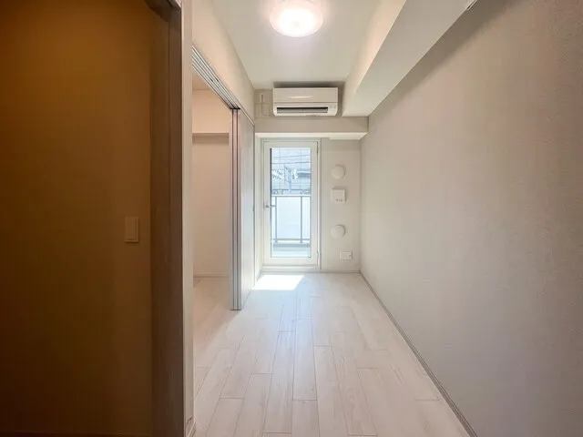Brookside Residence Kiba - Interior - ["Flooring", "Floor", "Ceiling"]