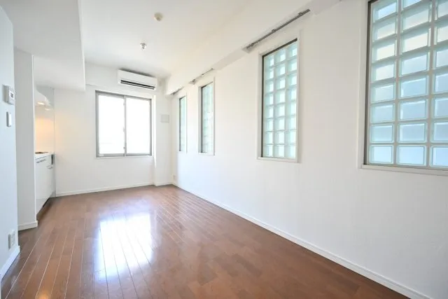 City House Yoyogi - Interior - ["Flooring", "Floor", "Ceiling"]