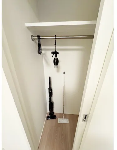 Toggle Otsuka Lerion - Interior - []
