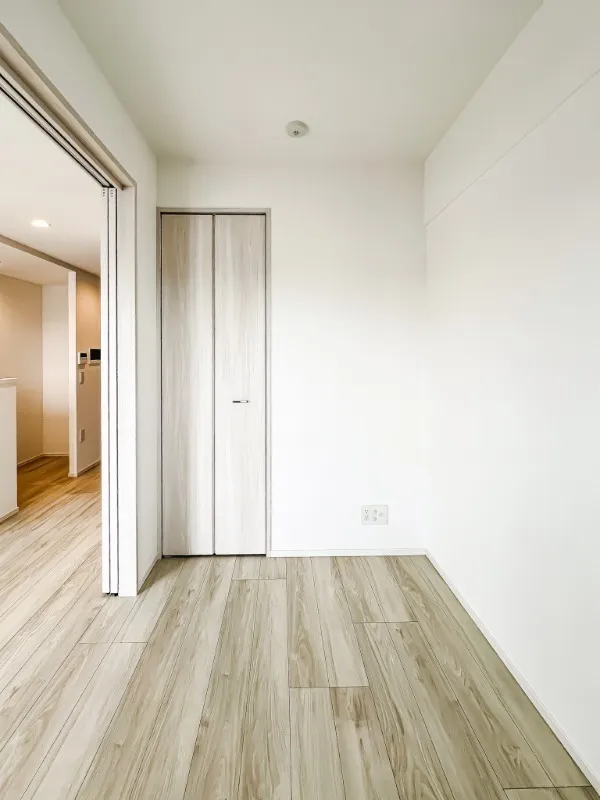 Prince Due Kamiya - Interior - ["Flooring", "Floor", "Wood flooring"]