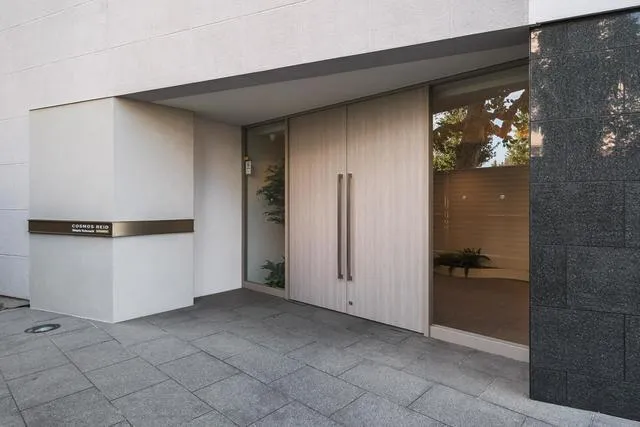 Cosmo Reit Shinjuku Yochocho - Exterior - ["Composite material", "Concrete", "Home Door"]