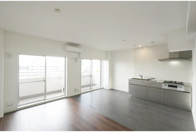 Comforia Takenotsuka East - Interior - ["Apartment", "Floor", "Flooring"]