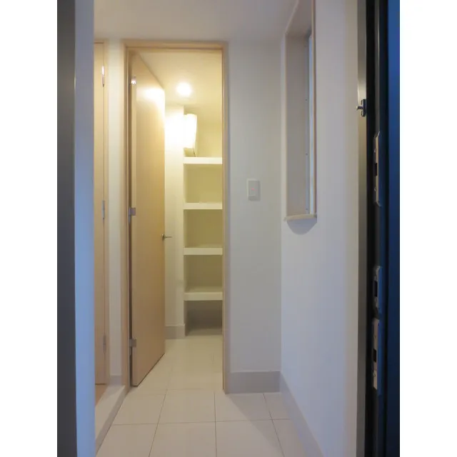 Soalanome Himonya - Interior - ["Property", "Floor", "Home door"]