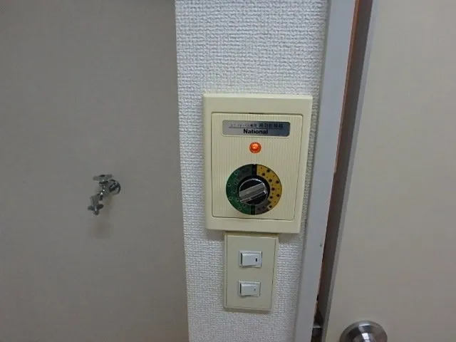 Maison Ohno III - Interior - ["Electronic device", "Technology", "Machine"]
