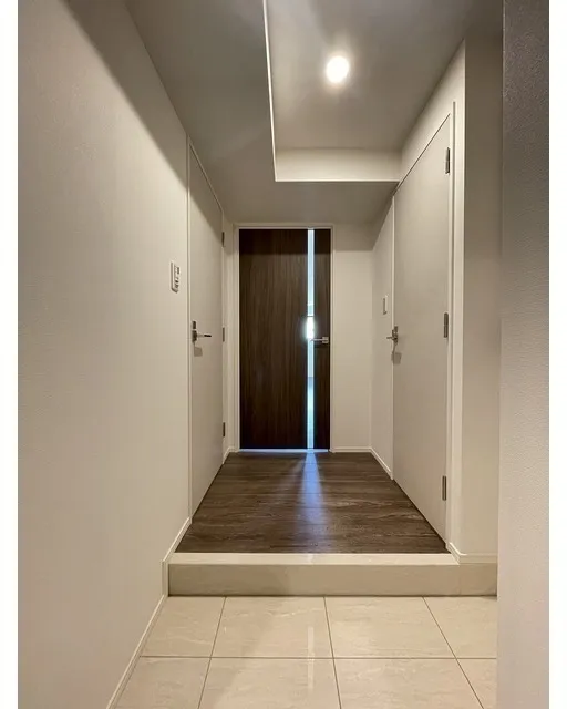Comforia Nakakasai - Interior - ["Flooring", "Floor", "Wall"]