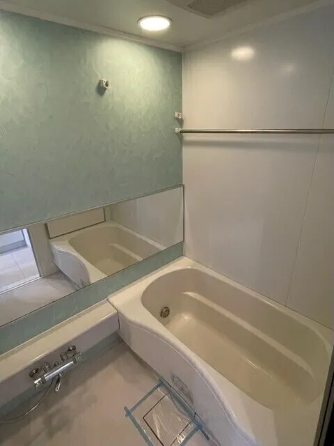 Comforia Kanda Jimbocho - Interior - ["Plumbing fixture", "Bathroom", "Flooring"]