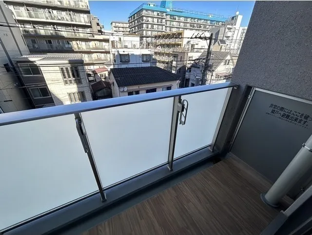 Azure Terrace Toyocho - Interior - ["Apartment", "Balcony", "Condominium"]