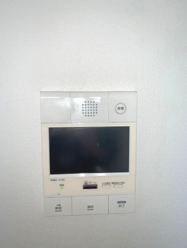 Doue Hatagaya - Interior - ["Thermostat", "Rectangle", "Temperature"]