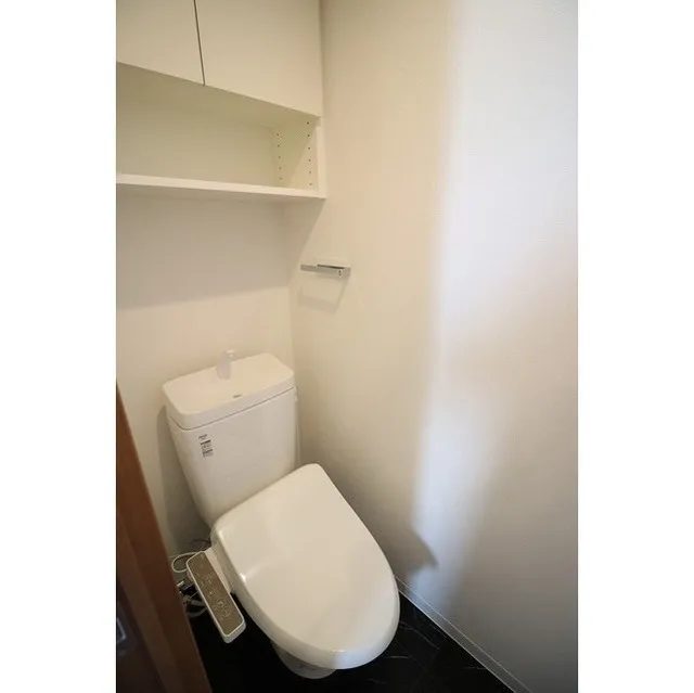 Comforia Fudomae - Interior - ["Wood", "Shelf", "Rectangle"]