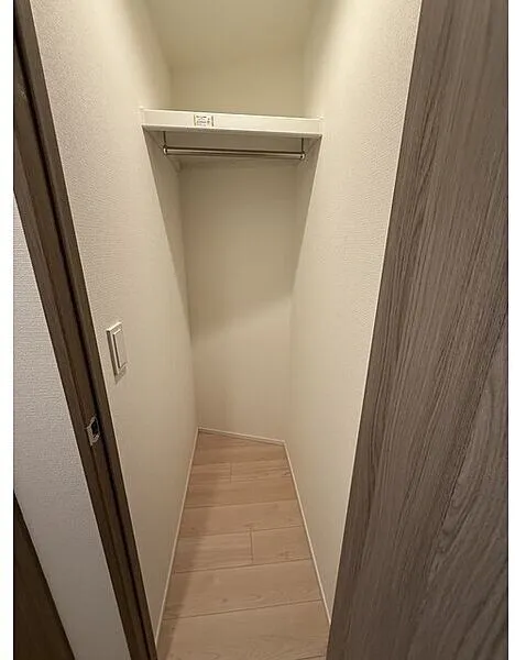 Glorio Shelt Suginami Honancho - Interior - ["Flooring", "Floor", "Wood flooring"]
