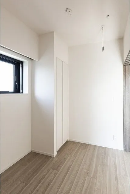 La Sante Ueno - Interior - ["Wood", "Lighting", "Building"]