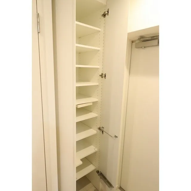 Comforia Sakura Josui - Interior - ["Property", "Room", "Shelf"]