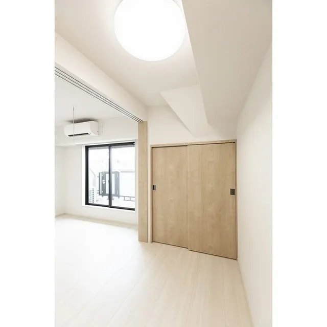 Prato Miyasaka - Interior - ["Building", "Fixture", "Hall"]