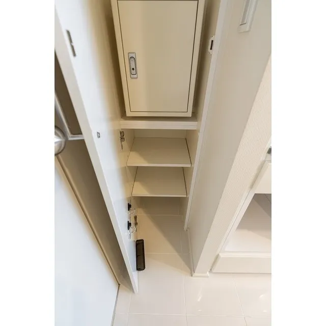 Frontier Residence The Tower Shinagawa - Interior - ["Fixture", "Wood", "Composite material"]